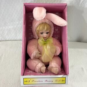 2006 Memories Class Collection PINK 8" Hand Painted Porcelain Bunny Doll NEW